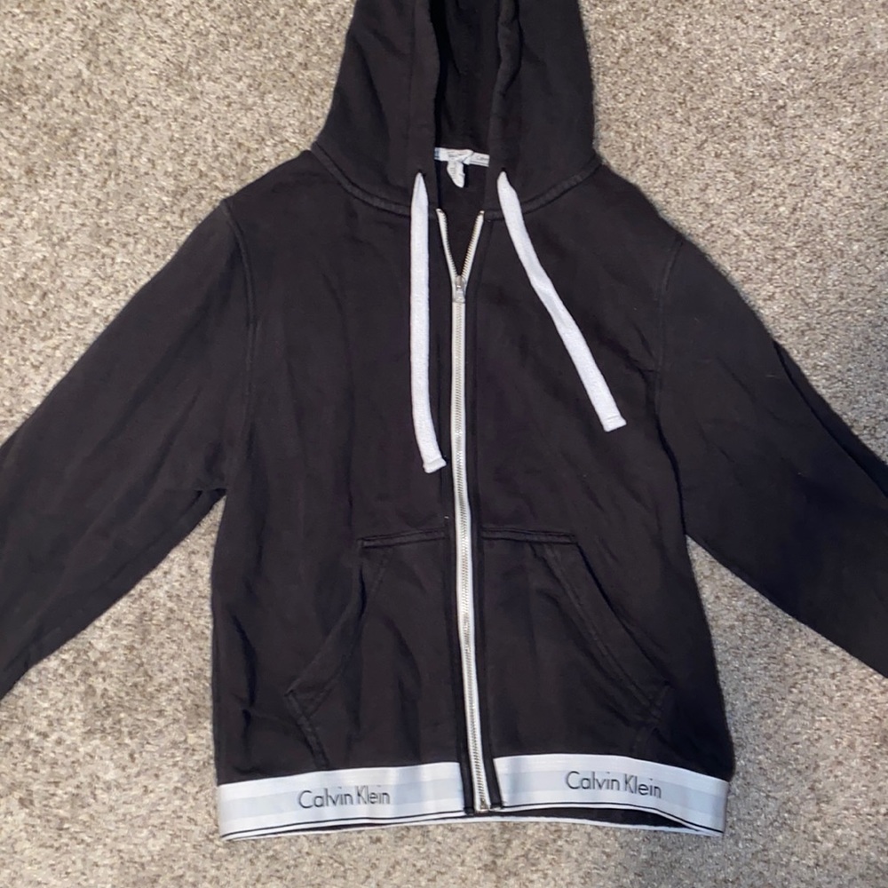 Calvin Klein black cropped zip up hoodie! Size S.